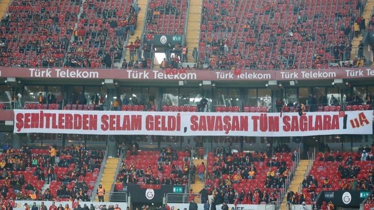 Galatasaray tribünlerinden sessiz çığlık 3