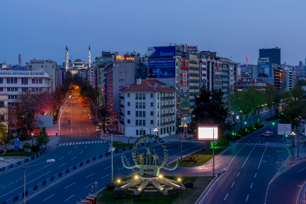 Ünlü fotoğrafçı Dilek UYAR'ın gözünden Ankara'nın boş hali 18