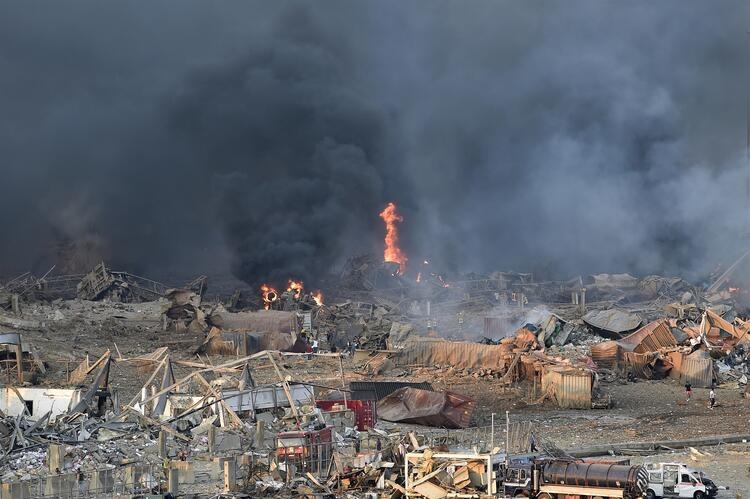 Lübnan Beyrut limanında korkunç patlama: Olay yeri fotoğrafları 15