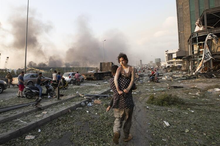 Lübnan Beyrut limanında korkunç patlama: Olay yeri fotoğrafları 16