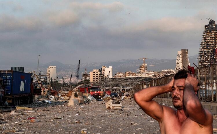 Lübnan Beyrut limanında korkunç patlama: Olay yeri fotoğrafları 42