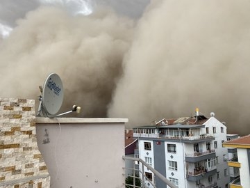 Ankara'da kum fırtınası 1