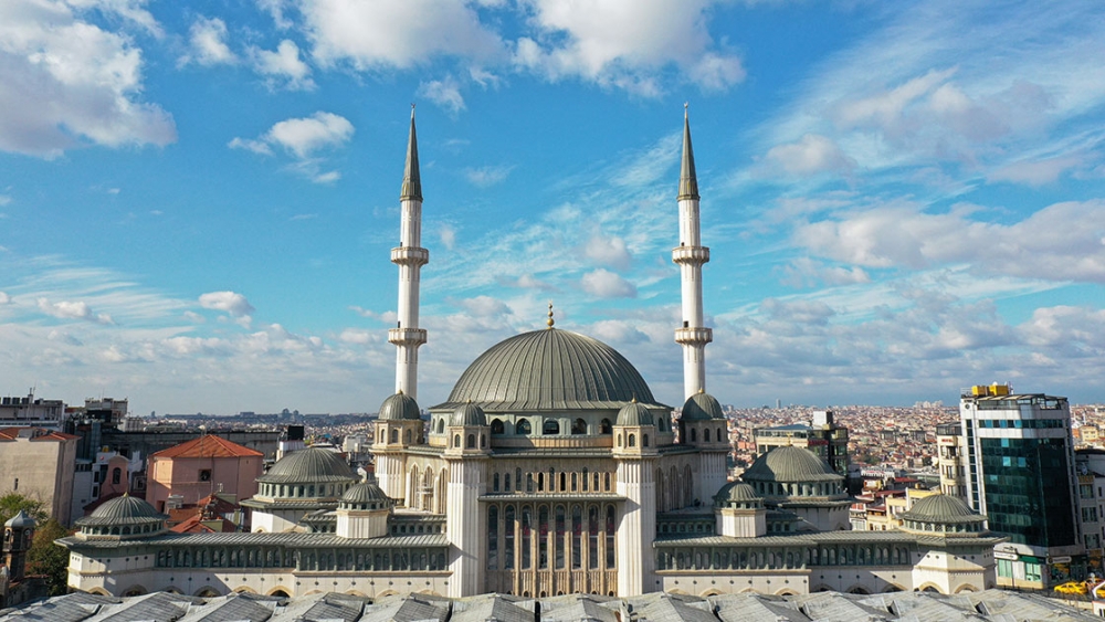 Taksim'e yapılan cami ramazanda açılıyor 5
