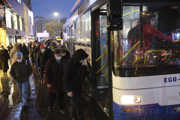 Ankara'da toplu taşıma araçlarında korkutan manzara 3