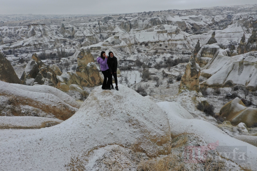 Kapadokya’da 'kar beyaz' güzellik 12