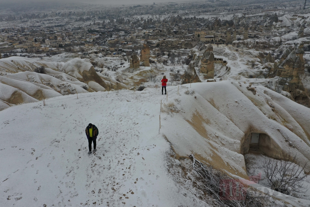 Kapadokya’da 'kar beyaz' güzellik 9