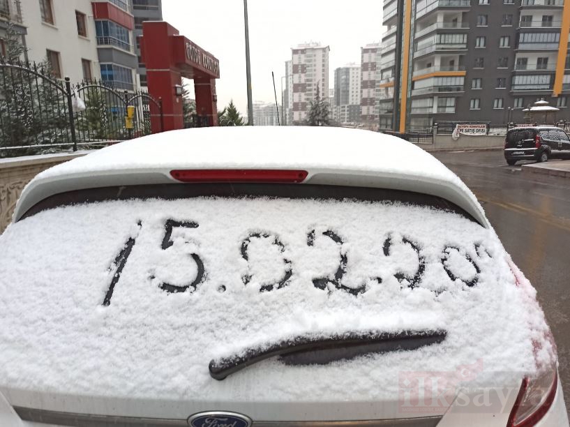 Ankara'da kar yağışı etkili oldu 3