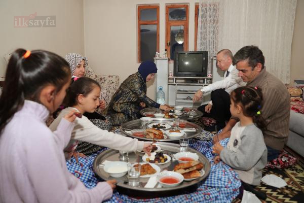 Cumhurbaşkanı Erdoğan, vatandaşın evinde iftara katıldı 3