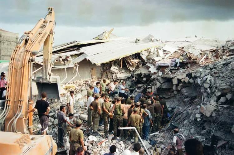17 Ağustos Marmara depreminin üzerinden 22 yıl geçti 5