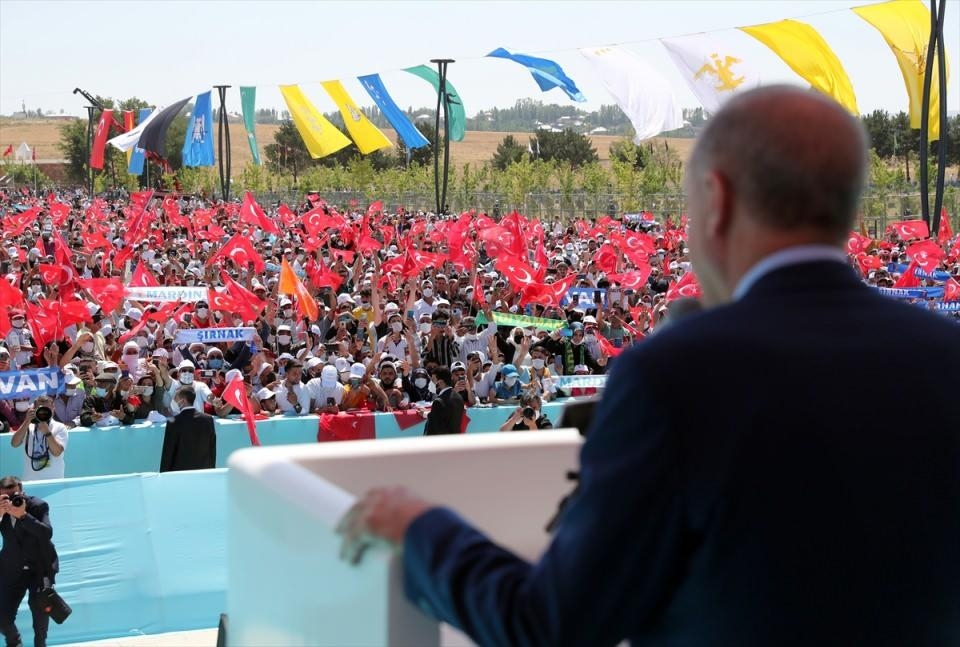 Erdoğan ve Bahçeli Malazgirt Milli Park'ında bir araya geldi 13