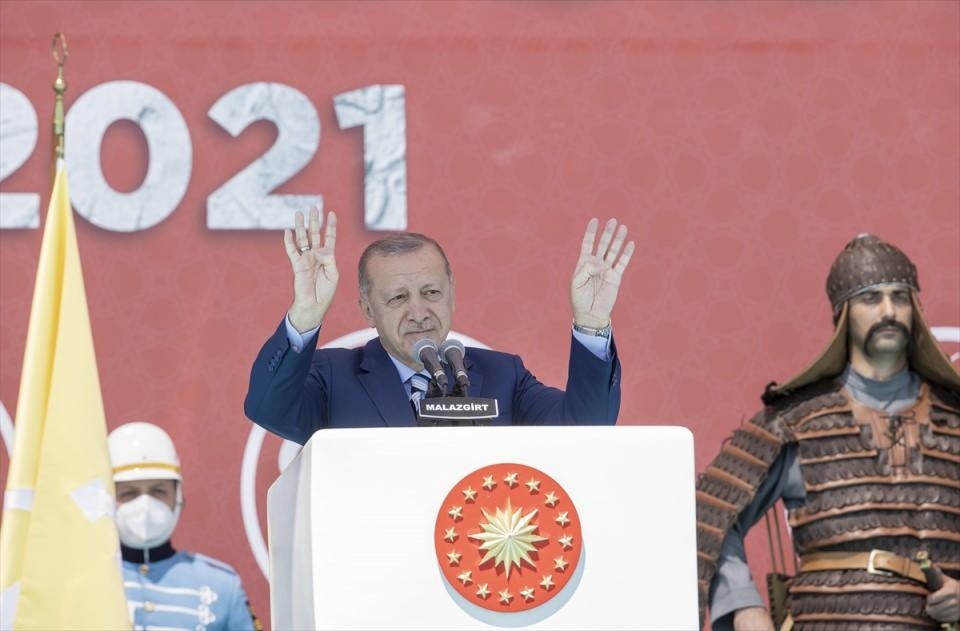 Erdoğan ve Bahçeli Malazgirt Milli Park'ında bir araya geldi 9