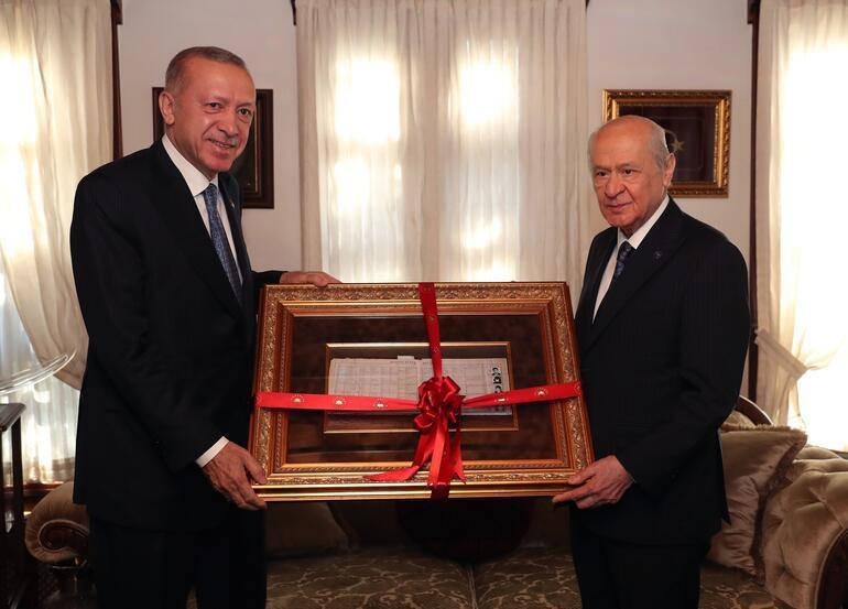 Cumhurbaşkanı Erdoğan'dan Bahçeli'ye sürpriz hediye 5