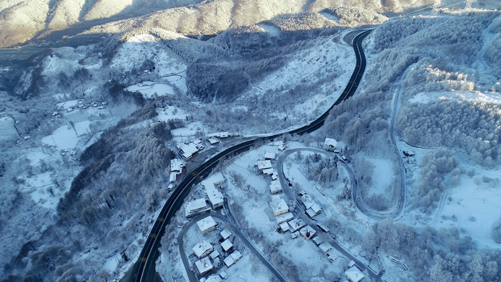 Bolu Dağı'nda kar manzarası drone ile görüntülendi 2