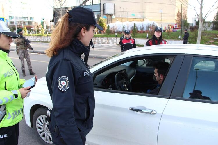 Diyarbakır'da 8 Mart'a özel kadınlardan oluşan polis timi 4