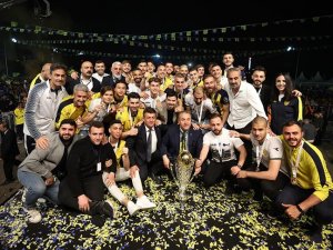 MKE Ankaragücü, şampiyonluk kupasını aldı