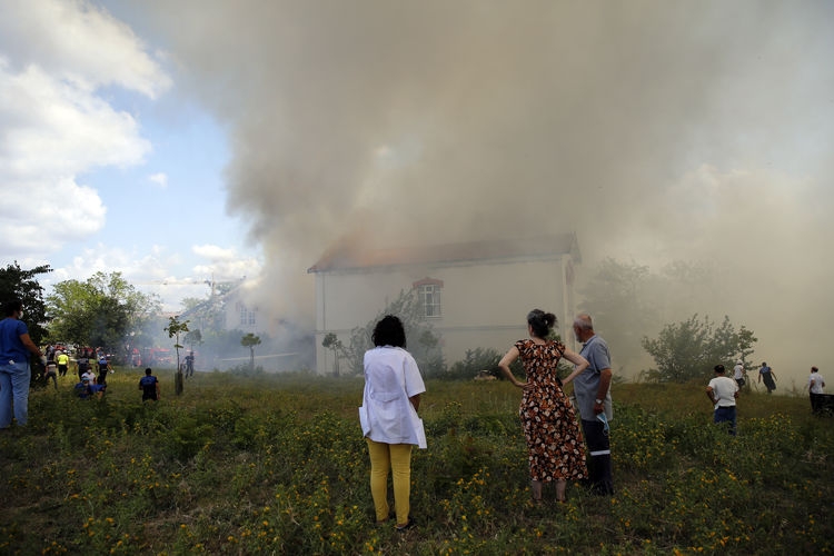 İstanbul'da Balıklı Rum Hastanesi'nde yangın çıktı 8