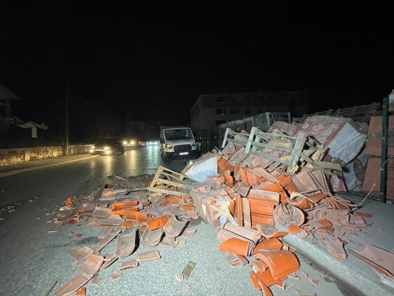 Kare kare Düzce depremi 1