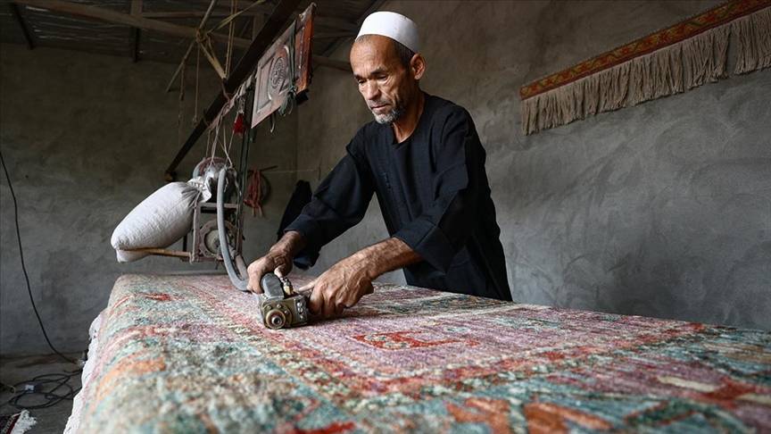 Geleneksel Afgan halısı, Türkiye'den dünya pazarına ulaşıyor 1