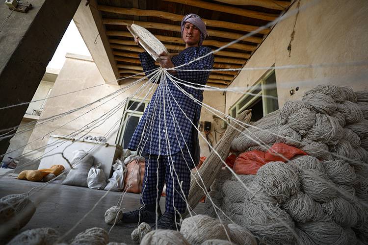 Geleneksel Afgan halısı, Türkiye'den dünya pazarına ulaşıyor 3