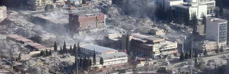 Kahramanmaraş'taki büyük yıkım, helikopterden görüntülendi 8