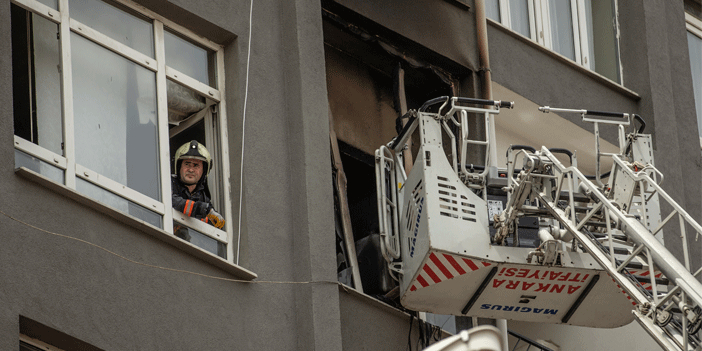 Ankara'da 10 katlı binadaki yangından ilk görüntüler 16