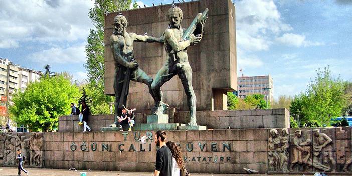 Ankara'daki heykeller: Şehrin tarihine ve sanatına ışık tutuyor 6