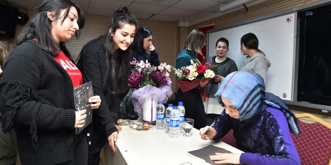 Mamak'ta yazar buluşmaları devam ediyor