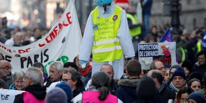 Fransa'nın tarihinde bir rekor: En uzun grev