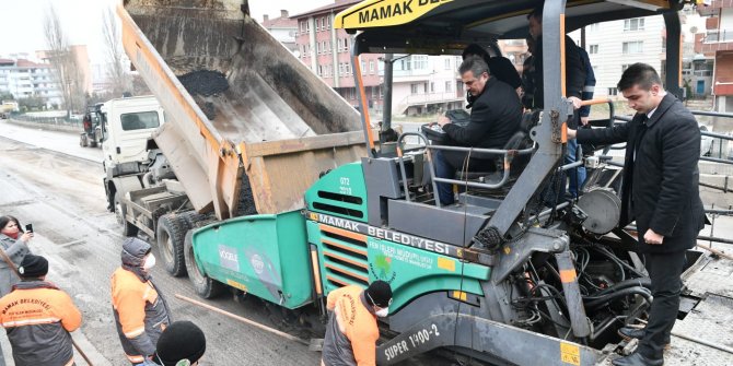 Mamak Belediyesi bir yılda 44 milyon kg asfalt serimi gerçekleşti