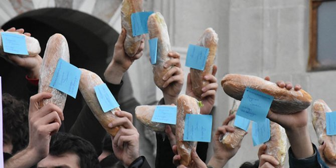 İstanbul Üniversitesi'nde yemek protestosu sürüyor