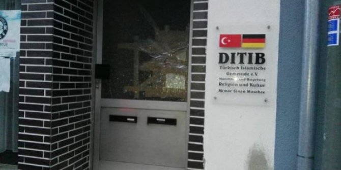 Almanya’da camiye saldırı