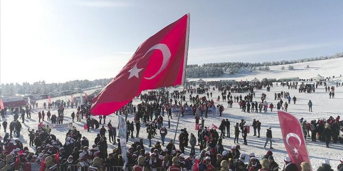 Vefakar gençlik fedakar ecdadı 105'inci yılında anıyor