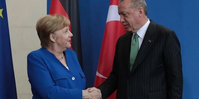 Erdoğan ile Merkel telefonda görüştü: İşte detaylar