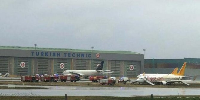 Sabiha Gökçen Havalimanı'nda uçak pistten çıktı