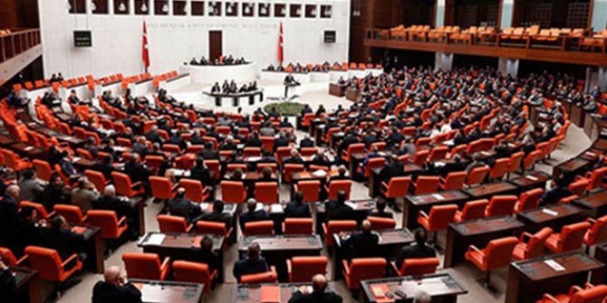 TBMM'nin ilk gündemi 'kaçak yapılar'