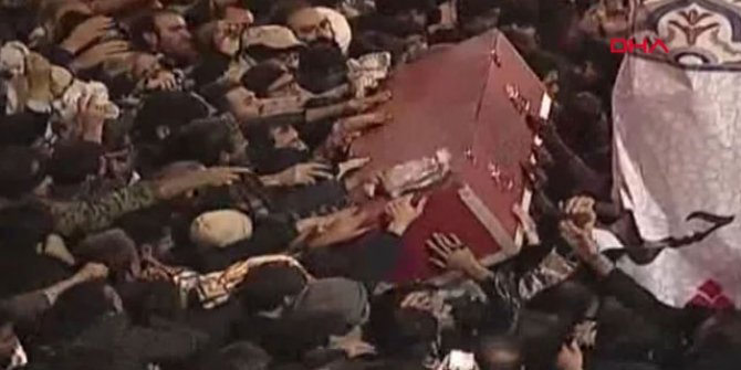 Kasım Süleymani, Kirman’da toprağa verildi