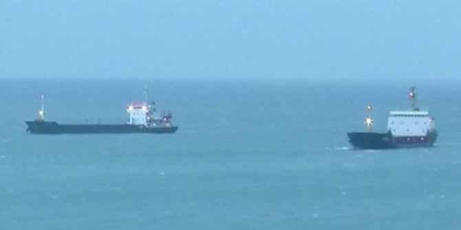İstanbul'da sis faciası: Tanker ile çarpıştı, İstanbul Boğazı kapatıldı