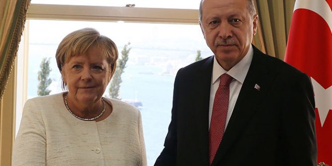 Erdoğan, Merkel ile görüştü