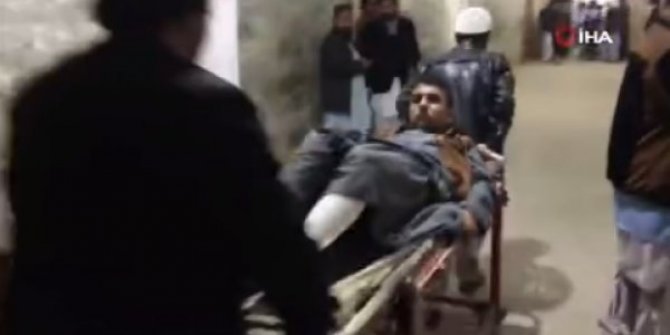 Pakistan'da bir camiye bombalı saldırı düzenlendi
