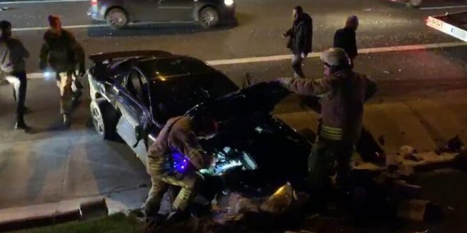 Ataşehir'de feci kaza