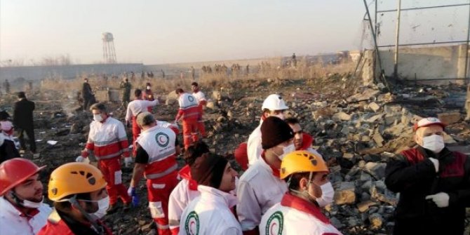 İran: Ukrayna uçağı kazara vurularak düştü