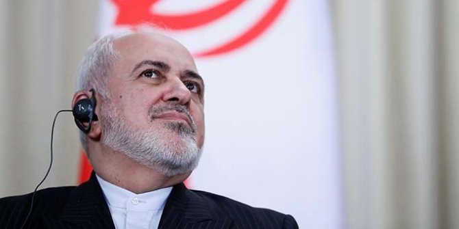 Zarif'ten uçak özrü