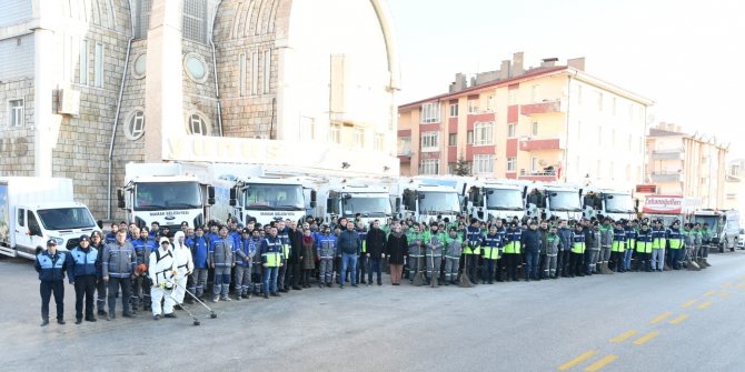 Mamak'ta baştan başa temizlik uygulaması devam ediyor