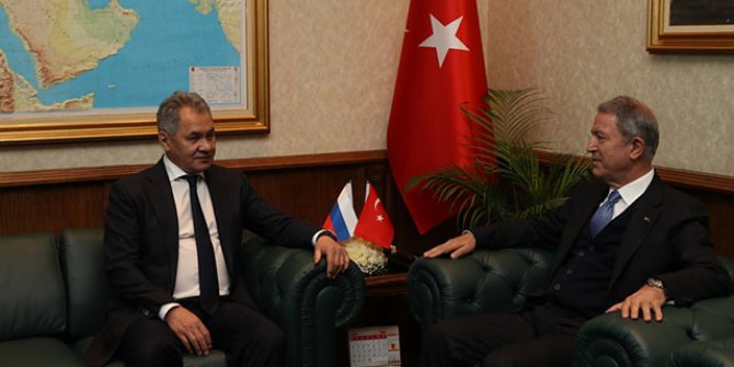 Akar ve Şoygu'dan kritik görüşme