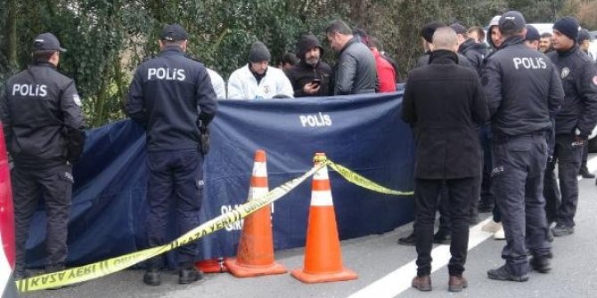 Elleri ve ayakları iple bağlı cesedi yola attılar