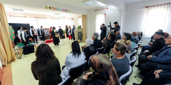 Altındağ'da huzurevi sakinleri gönüllerince eğlendi