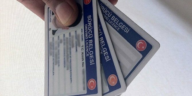 Eski tip sürücü belgelerinin değiştirilme süresi uzatıldı