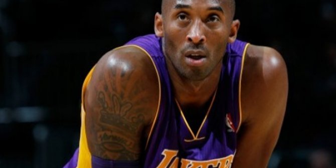 Kobe Bryant hayatını kaybetti