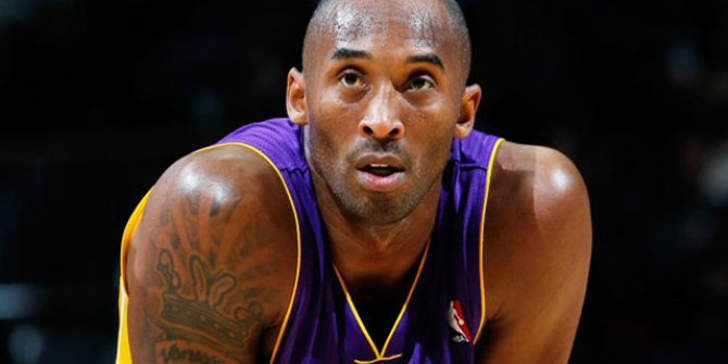 Kobe Bryant hayatını kaybetti