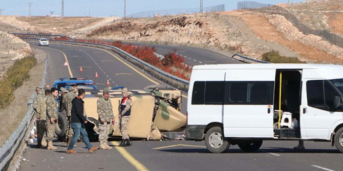 Şanlıurfa'da askeri araç devrildi: 4 yaralı